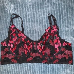 TORRID Heart Bralette w/Underwire size 2